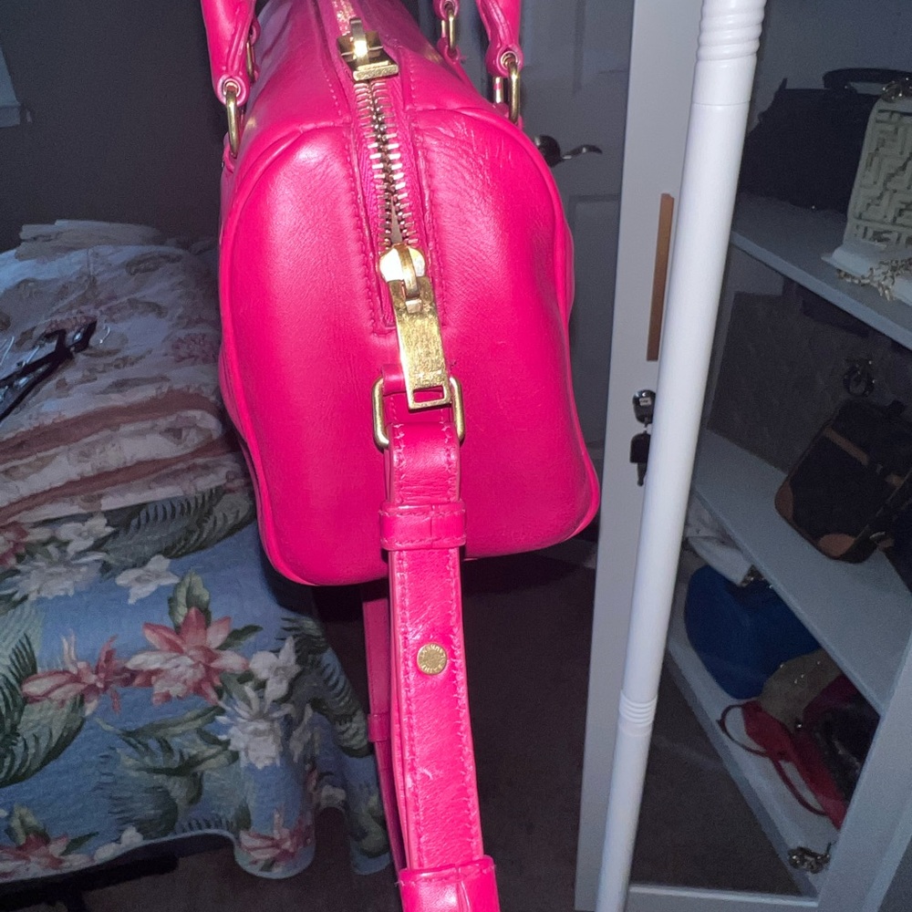 Saint Laurent Fuchsia bandoliere Bag w/removable crossbody strap - Picture 5 of 13